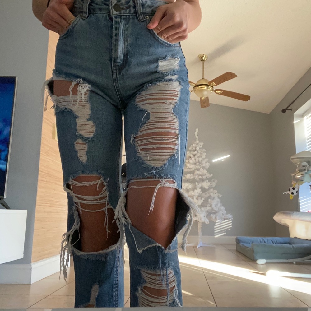 Pull and bear distressed mom jeans